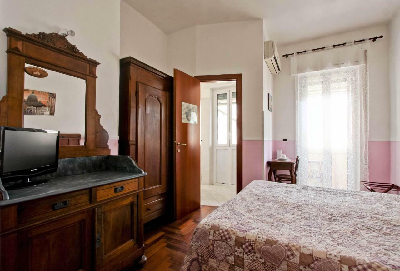 Rent Rooms Filomena E Francesca Rome Extérieur photo